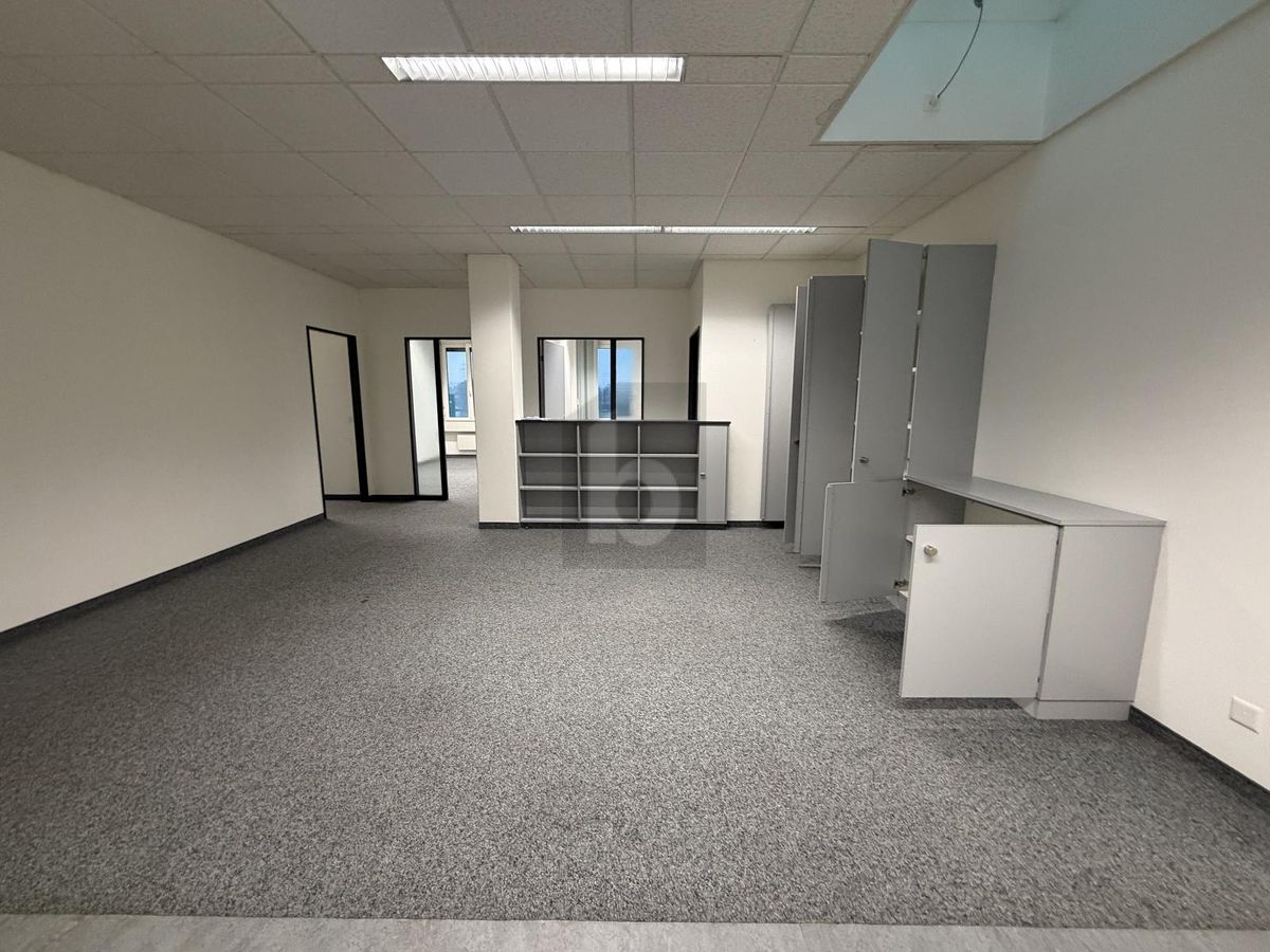 ERFOLG BEGINNT AM RICHTIGEN STANDORT - 2