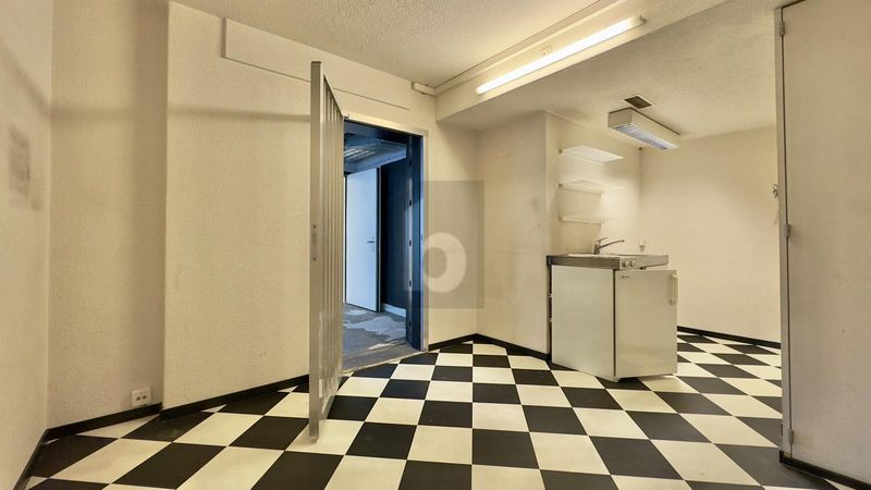ZENTRAL UND AN BEGEHRTER LAGE - 4