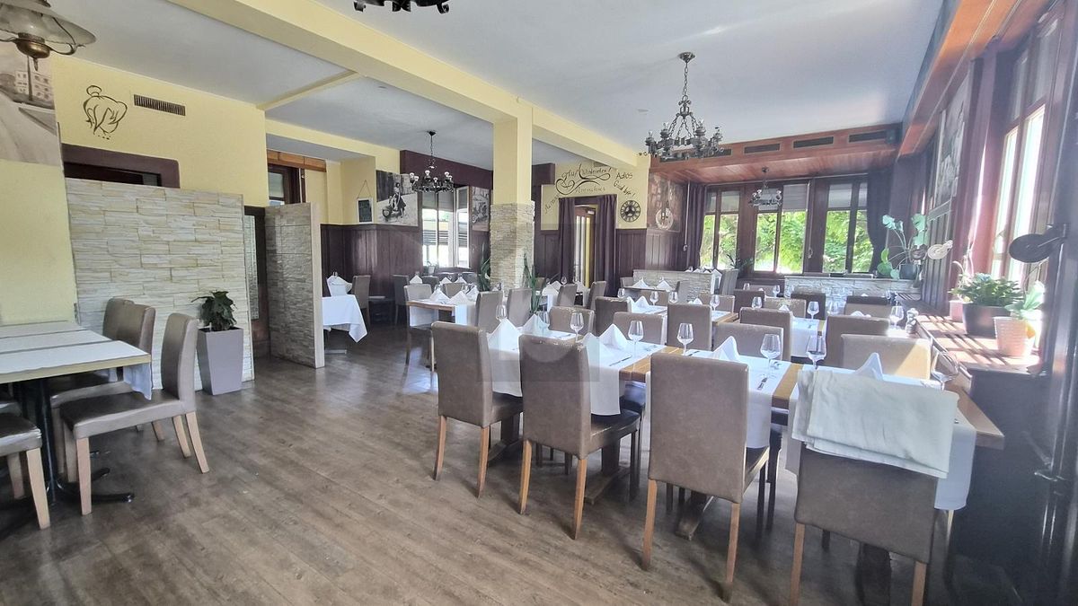 RESTAURANT SUCHT NEUE PÄCHTER - 1