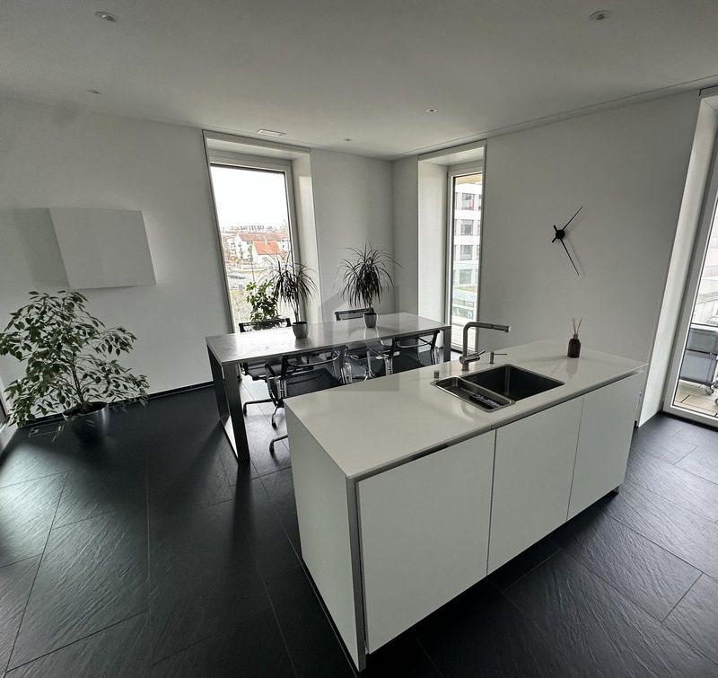 STILVOLL MIT EINZIGARTIGER 360° DACHTERRASSE - 4