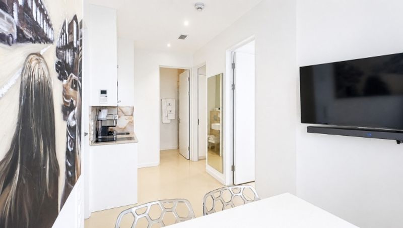Zweizimmer-Mini-Apartment, Küchenzeile – wöchentliche Reinigung inklusive - 3
