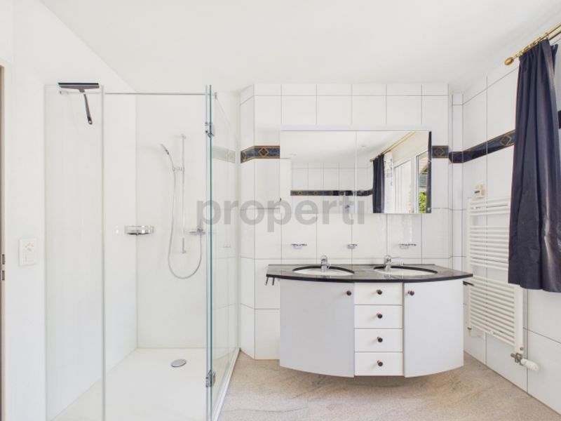 Neu renovierte 6.5-Zimmer-Elegantwohnung mit Lift und Keller, Ennetbürgen - 10