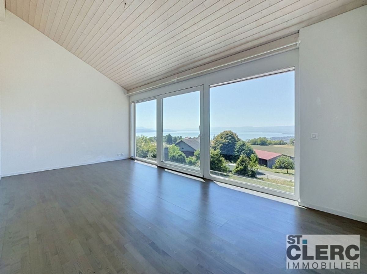 Wunderschönes Doppelhaus (B2) mit 6,5 Zimmern und atemberaubender Aussicht - 12