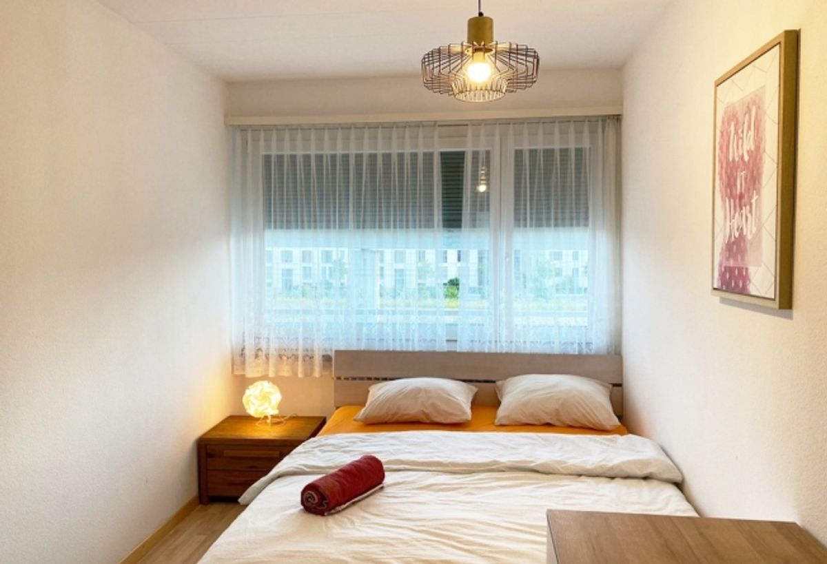 Möblierte 3,5-Zimmer-Wohnung mit Balkon und wunderschöner Aussicht in Wallisellen - 3