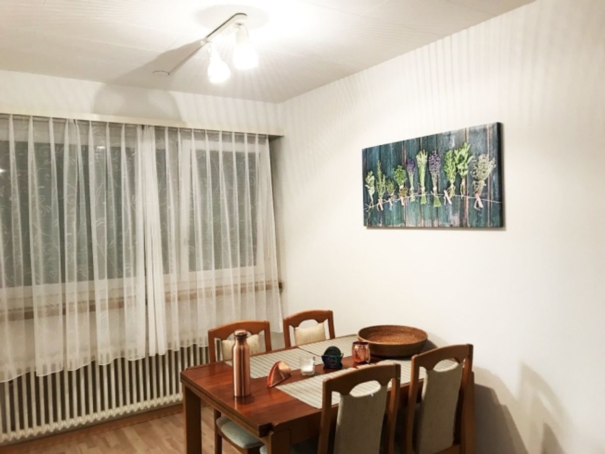 Möblierte 3,5-Zimmer-Wohnung mit Balkon und wunderschöner Aussicht in Wallisellen - 8