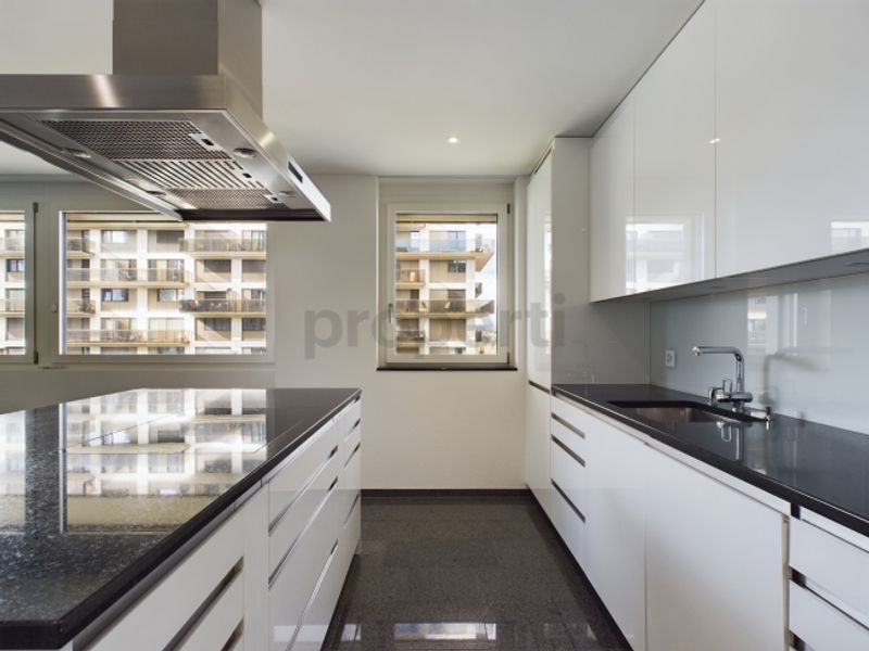 Moderne Familienwohnung mit beeindruckendem Weitblick und Minergie-Standard - 4