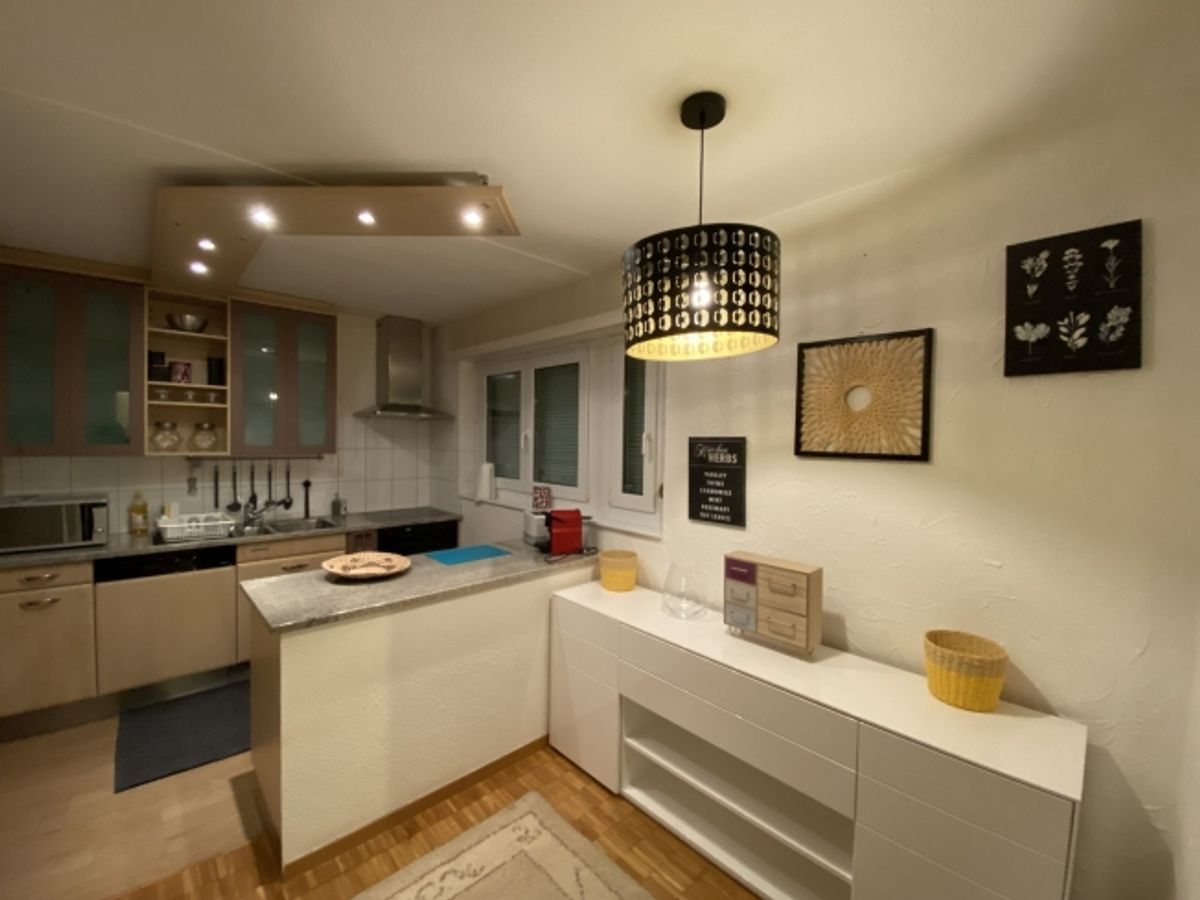 Voll möblierte 2,5-Zimmer-Wohnung in Opfikon | Kurzzeitvermietung | Balkon | Private Wäscherei - 9