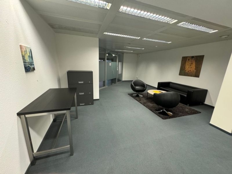 Einzel/ Doppelbüro in Baar zu vermieten - 5