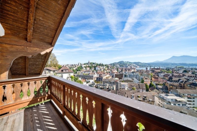 Einzigartige Dachwohnung mit Panoramasicht – charmantes Wohnen in der Stadt Luzern - 5