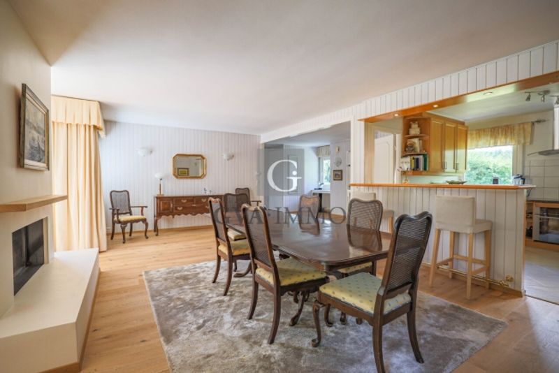 Wunderschöne Villa in absoluter Ruhe auf einem wunderschön bepflanzten Grundstück - 5
