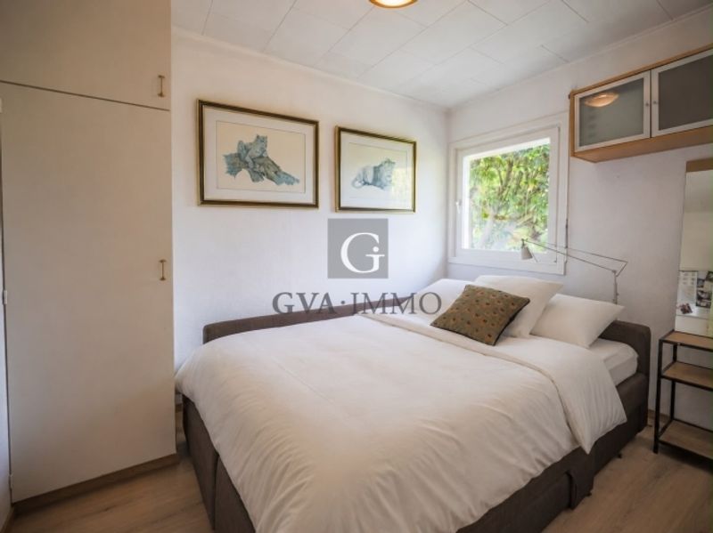 Wunderschöne Villa in absoluter Ruhe auf einem wunderschön bepflanzten Grundstück - 11