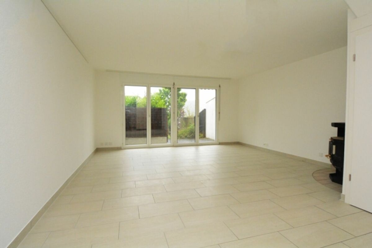 5.5-Zimmer Reiheneinfamilienhaus mit Gartenumschwung - 1