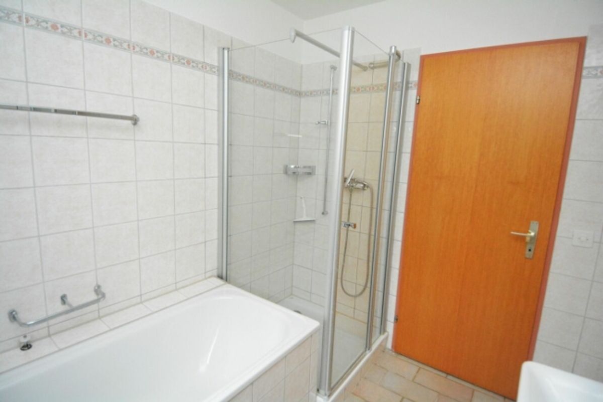 5.5-Zimmer Reiheneinfamilienhaus mit Gartenumschwung - 10