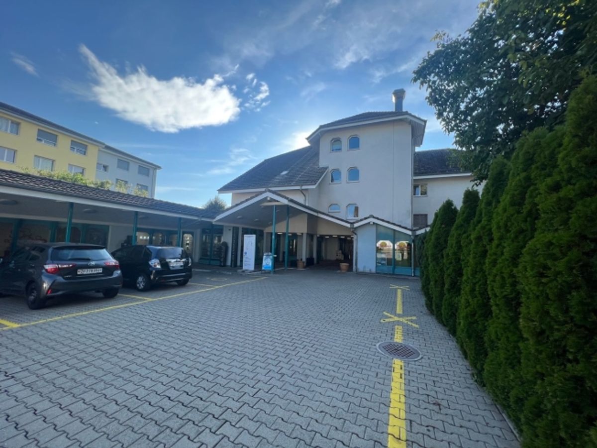 Schöne Verkaufsfläche in Embrach zu vermieten - 0