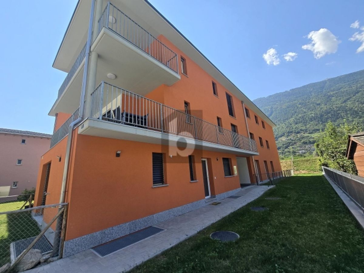 MODERNO SPAZIOSO E SOLEGGIATO - 0