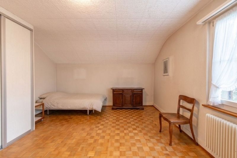 Seltene Gelegenheit in Liebefeld - Einfamilienhaus mit zusätzlicher Baulandreserve - 10