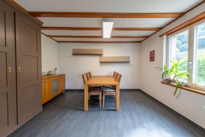 Wohnen & Entspannen Freistehendes Einfamilienhaus mit grosszügigem Garten - 3