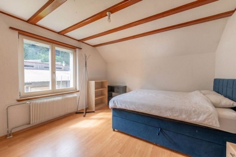 Wohnen & Entspannen Freistehendes Einfamilienhaus mit grosszügigem Garten - 12
