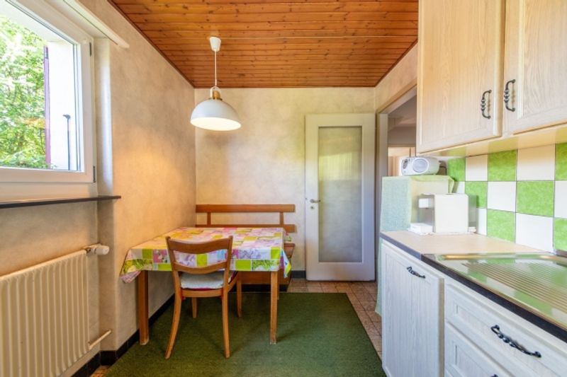 Zentrumsnahes Potenzial Ausbaubares 5-Zimmer-Einfamilienhaus mit grosszügigem Garten - 6