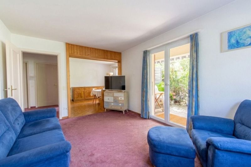 Zentrumsnahes Potenzial Ausbaubares 5-Zimmer-Einfamilienhaus mit grosszügigem Garten - 3