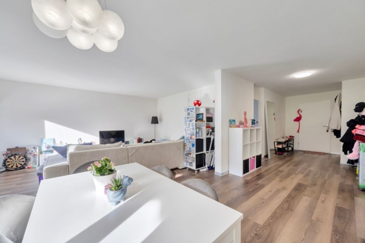 Perfektes Zuhause in Schübelbach - Sonnige 2.5-Zimmer-Wohnung mit Balkon - 4