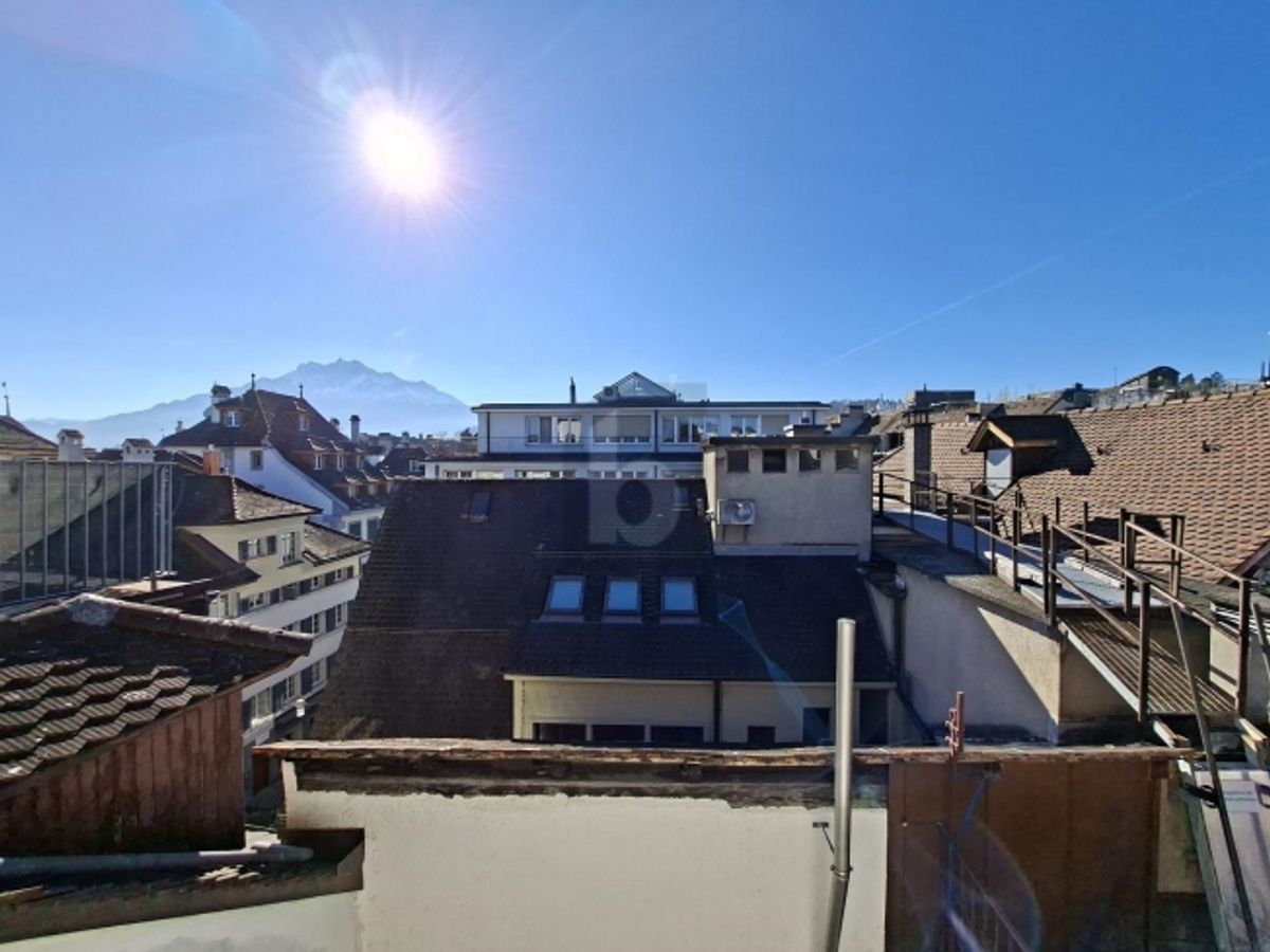 CHARMANT, IM HERZEN DER STADT - 0