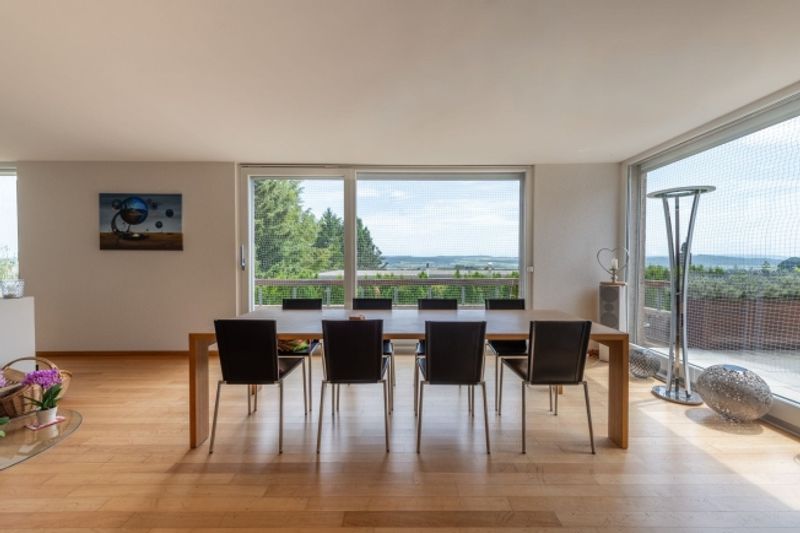 Hoch über Grenchen Wohnglück mit Panorama & Terrasse - 3