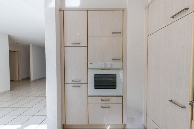 Attraktive Gartenwohnung mit Cheminée und privatem Gartenanteil - 5