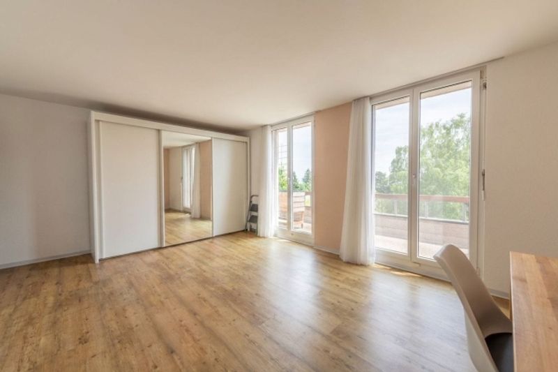 Hoch über Grenchen Wohnglück mit Panorama & Terrasse - 10