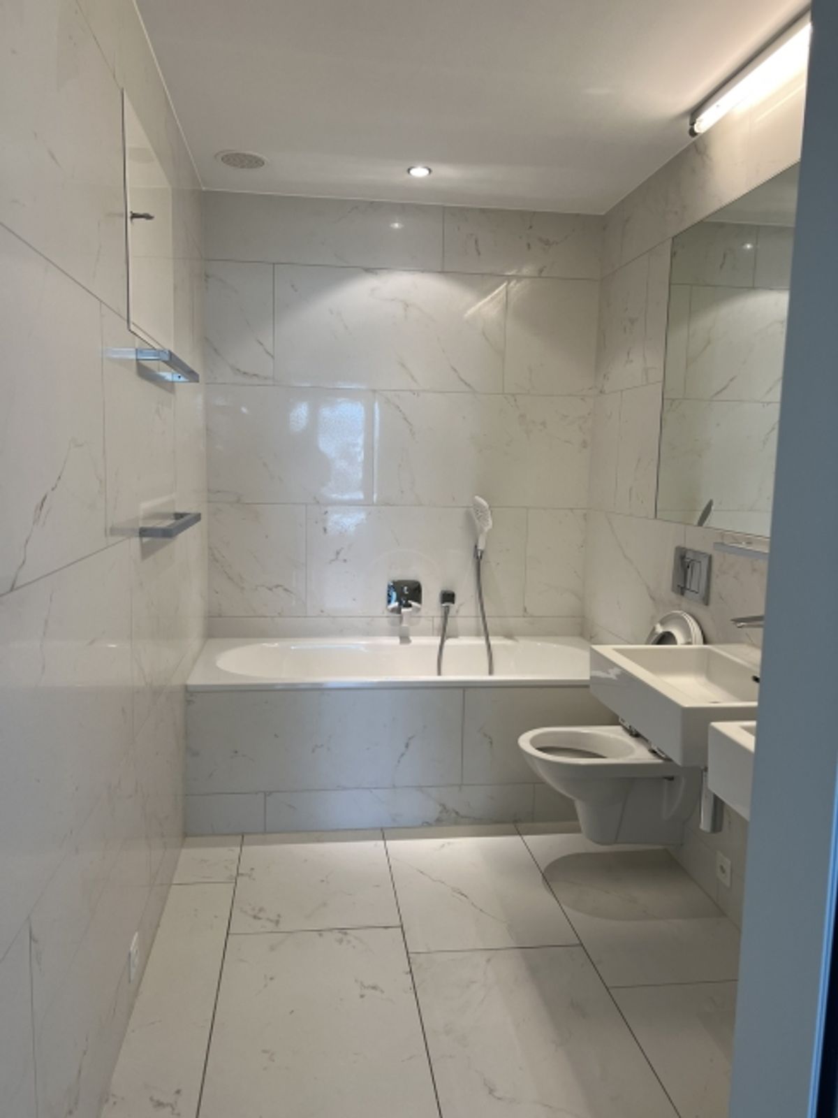 2½ ZI-WOHNUNG IN ZÜRICH - KREIS 2 WOLLISHOFEN, MÖBLIERT, TEMPORÄR - 3