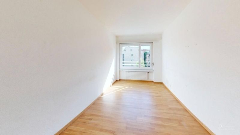 Zentrale 4-Zimmer-Wohnung in Uster (Befristung bis 30.09.2027) - 8