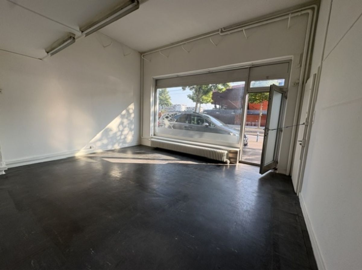 Befristetes Ladenlokal im EG, 8048 Zürich bis 31.03.2027 zu vermieten - 1