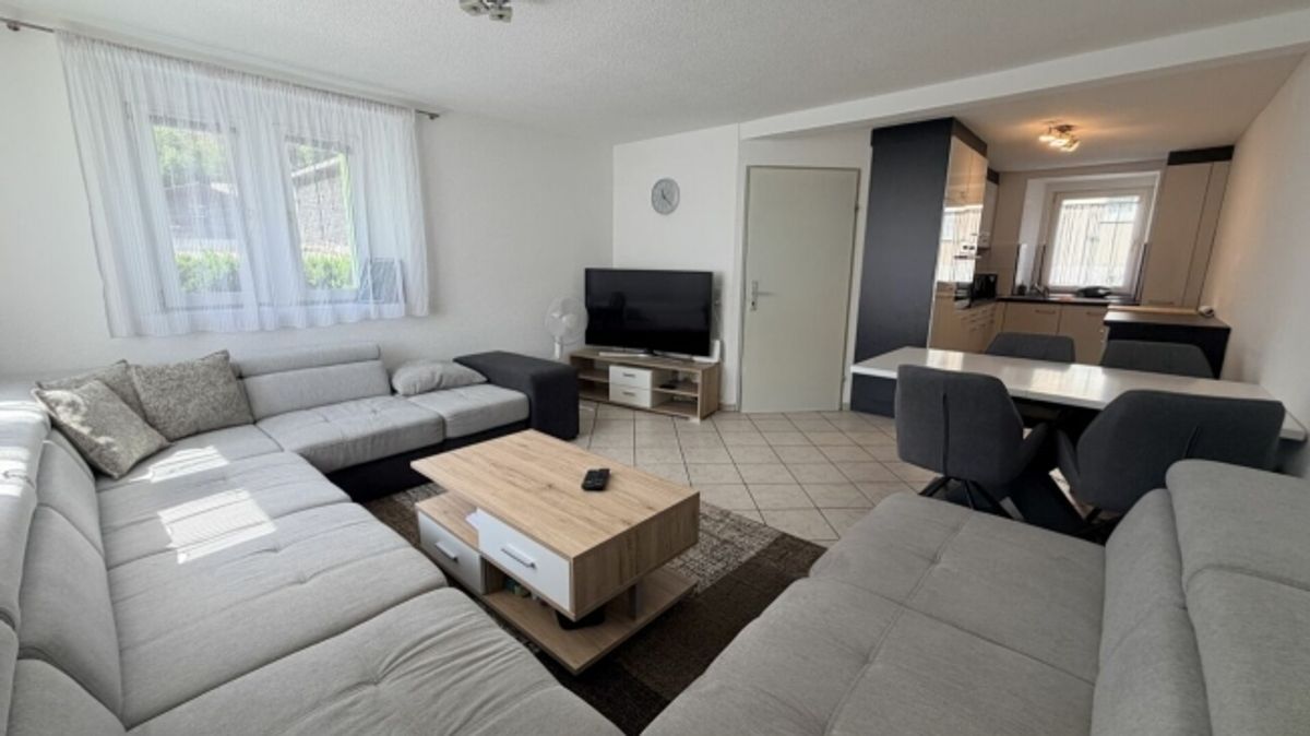 ZWEI 4.5-ZIMMER-HAUSHÄLFTEN - WOHNEN & VERMIETEN IN FLUMS - 7