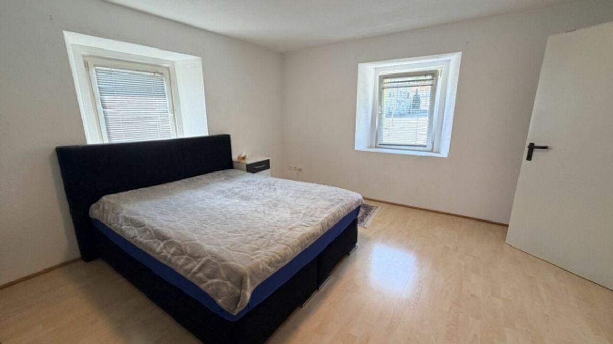 ZWEI 4.5-ZIMMER-HAUSHÄLFTEN - WOHNEN & VERMIETEN IN FLUMS - 10