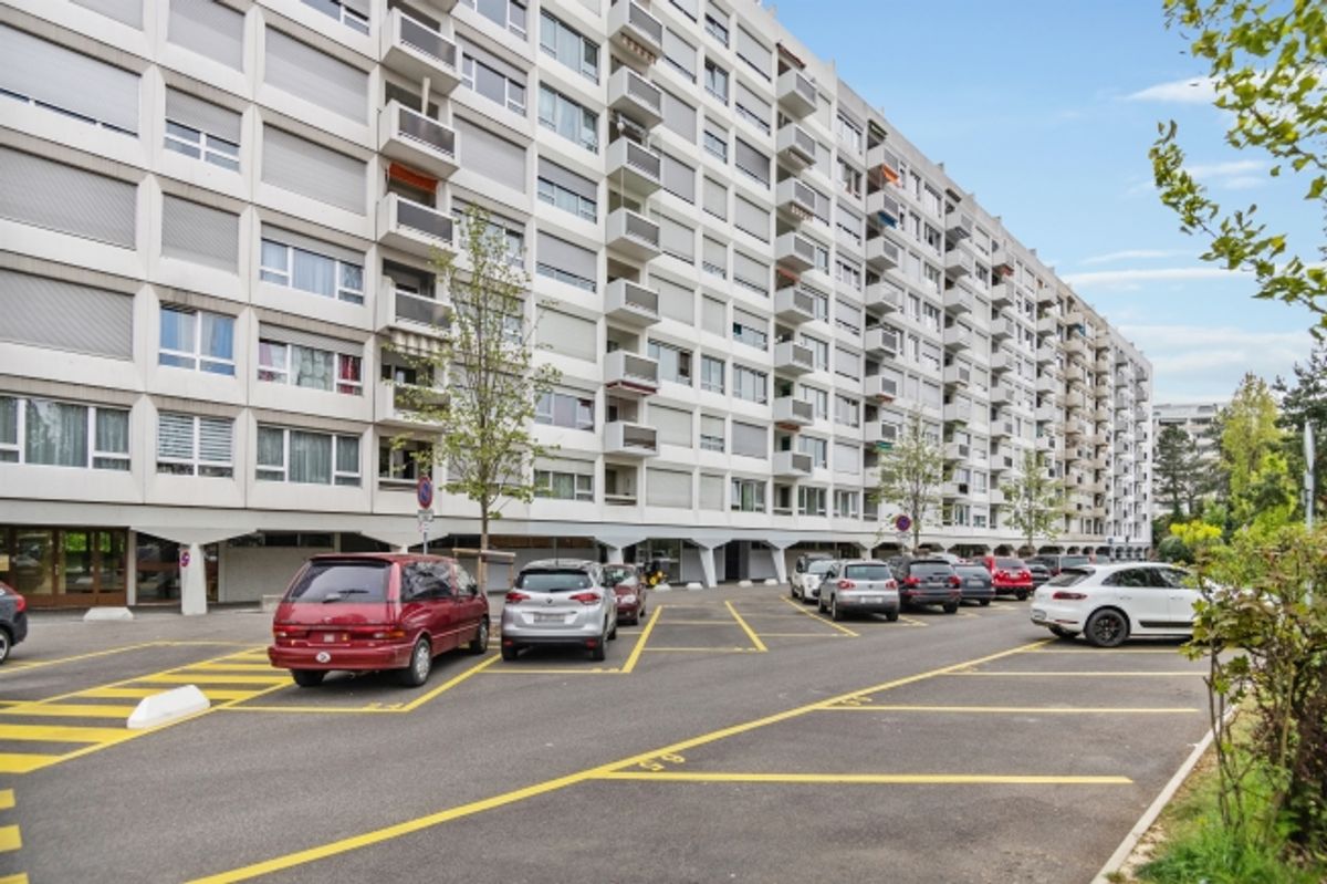 Onex - Garage/box à louer - 1