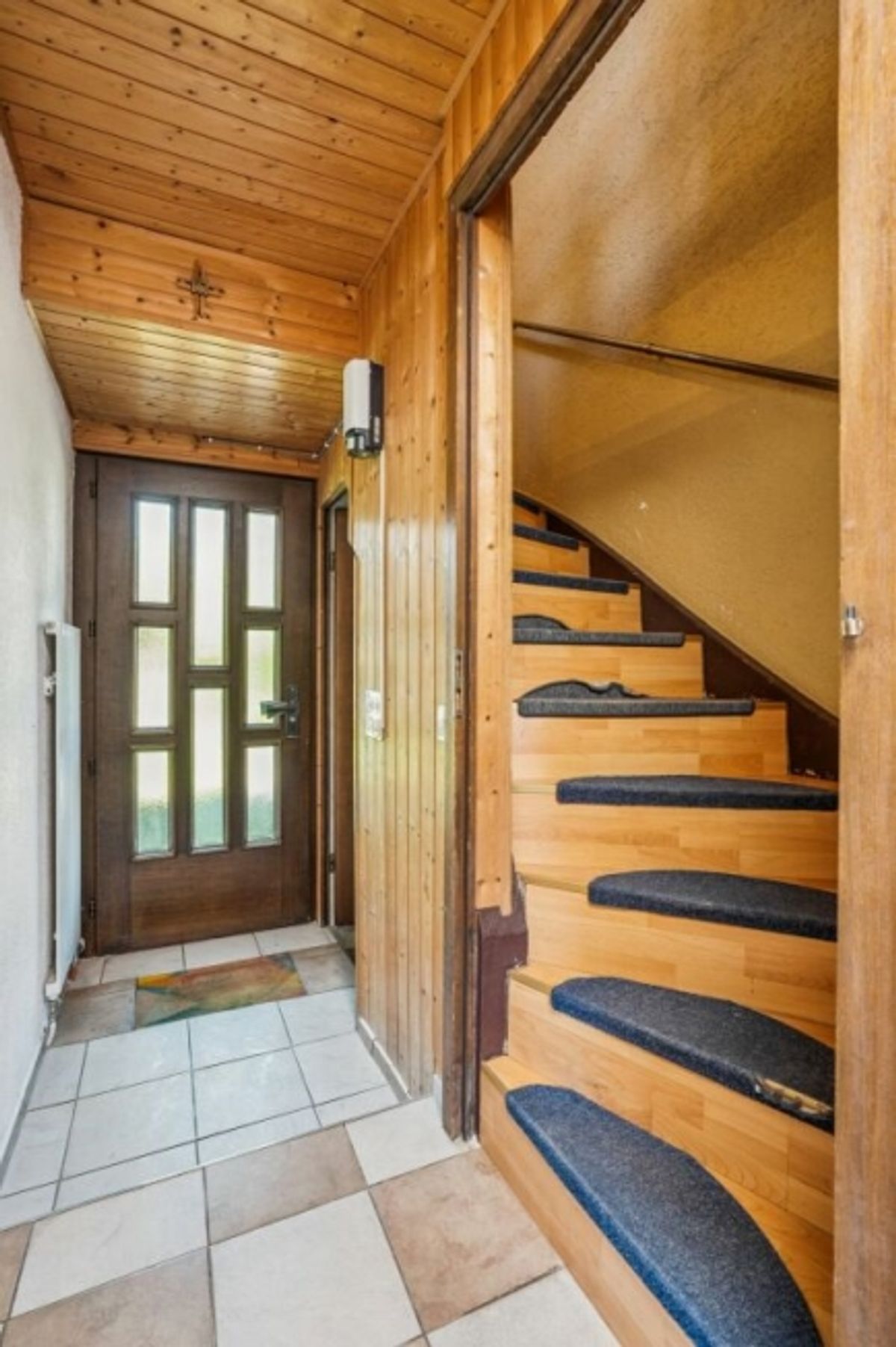 Einfamilienhaus mit grosszügigem Grundstück & vielseitigen Nutzungsmöglichkeiten - 10