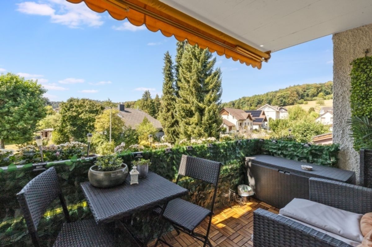Geräumige und helle 5.5-Zimmer Wohnung mit Weitblick - 1