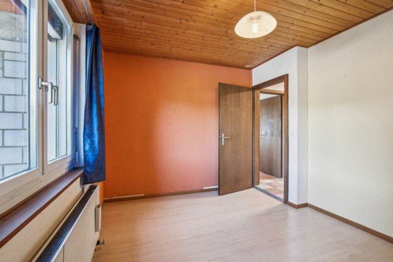 Einfamilienhaus mit grosszügigem Grundstück & vielseitigen Nutzungsmöglichkeiten - 12