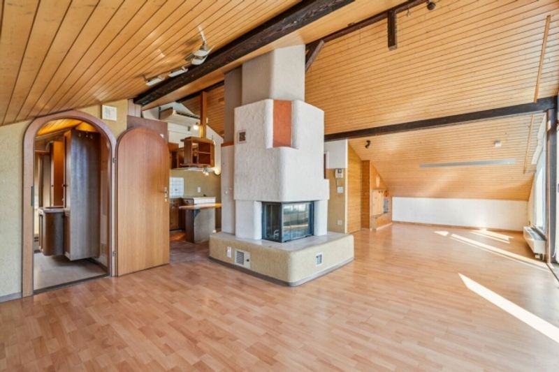 Einfamilienhaus mit grosszügigem Grundstück & vielseitigen Nutzungsmöglichkeiten - 14