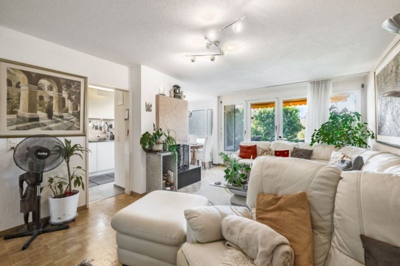 Geräumige und helle 5.5-Zimmer Wohnung mit Weitblick - 6