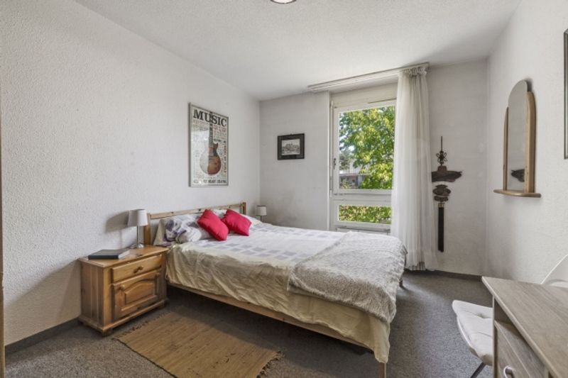 Geräumige und helle 5.5-Zimmer Wohnung mit Weitblick - 9