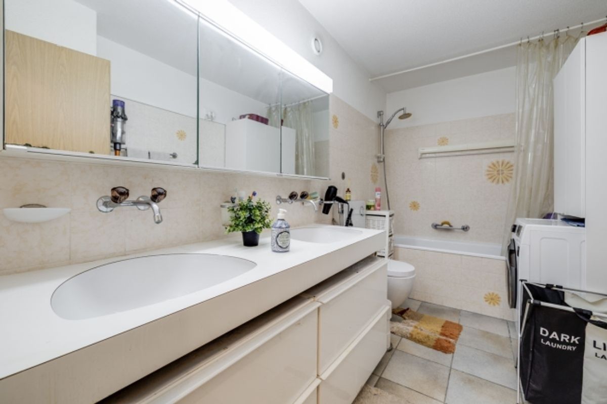 Geräumige und helle 5.5-Zimmer Wohnung mit Weitblick - 11