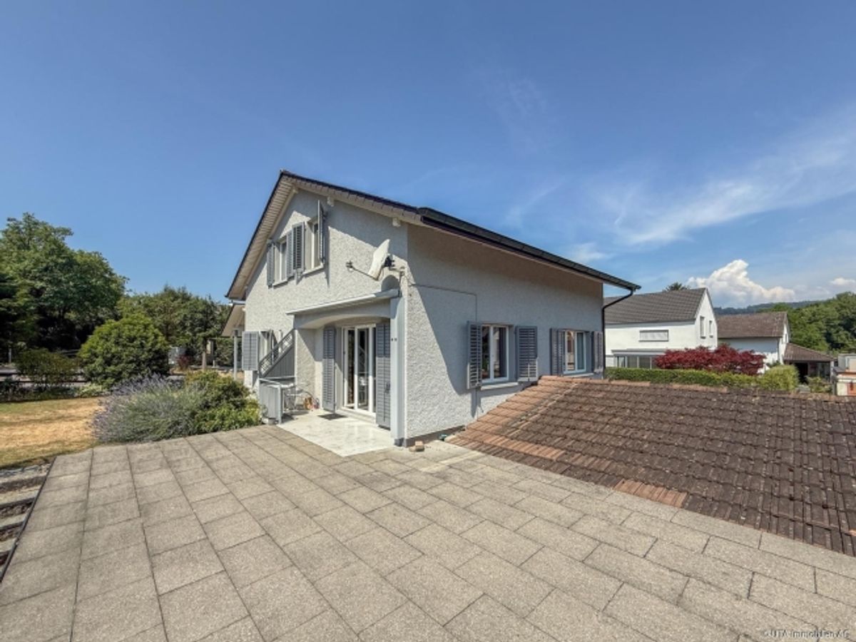 Ruhige Quartierlage mit Gartenparadies und Entwicklungspotenzial - 1