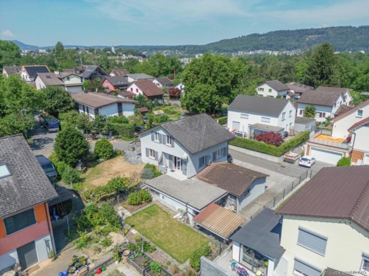 Ruhige Quartierlage mit Gartenparadies und Entwicklungspotenzial - 7