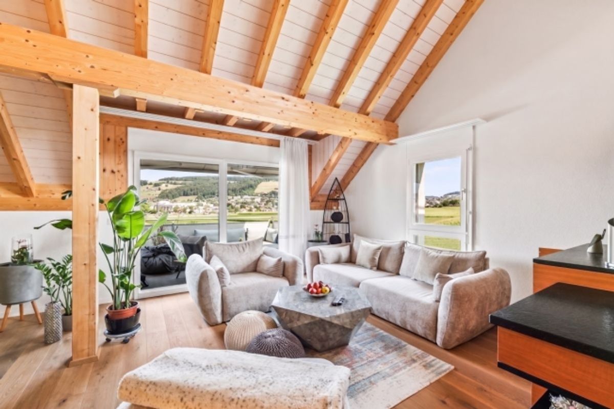 5.5-Zimmer-Maisonette 146 m² Wohnkomfort mit Galerie, Terrasse und Weitsicht - 4