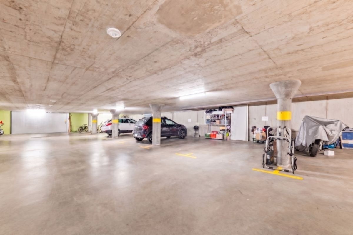 5.5-Zimmer-Maisonette 146 m² Wohnkomfort mit Galerie, Terrasse und Weitsicht - 12