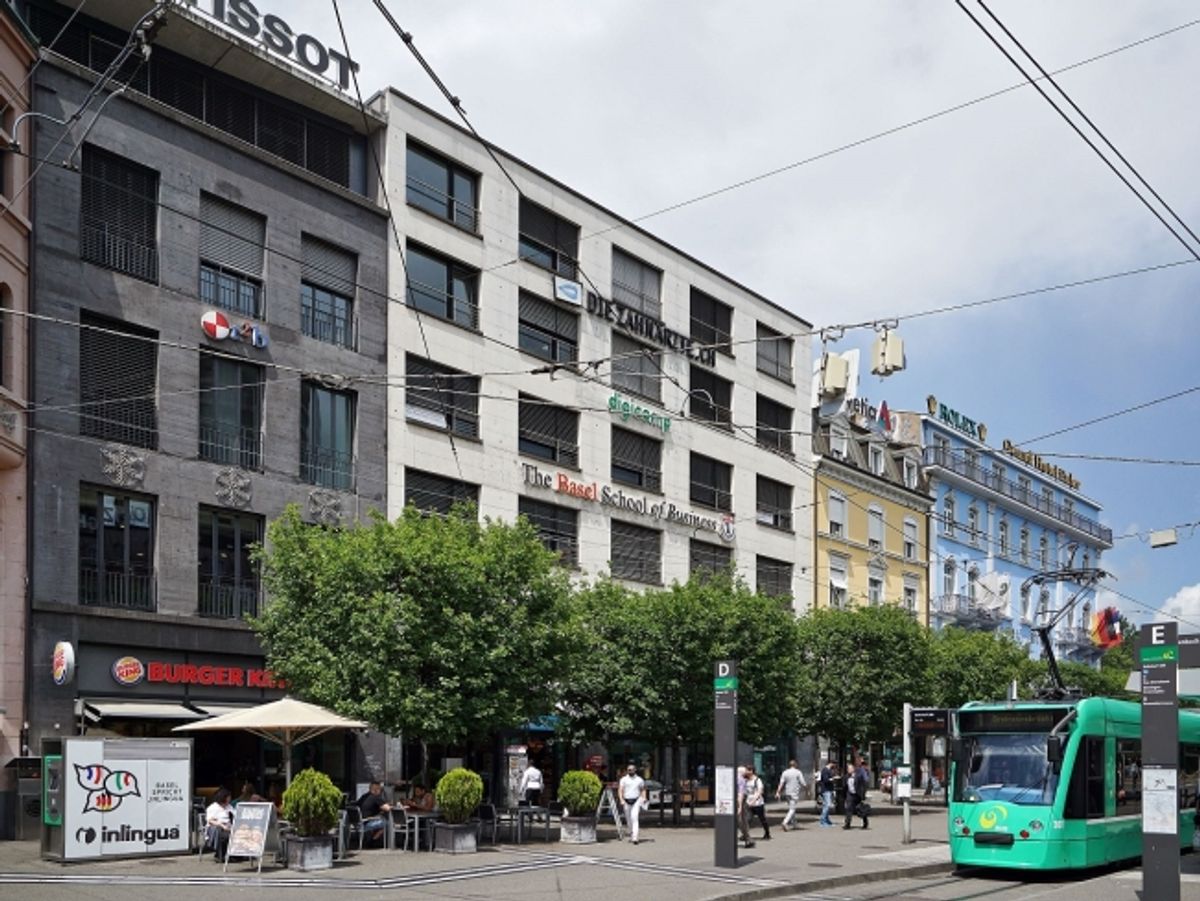 Loftartige 3.5 Zimmer Maisonette-Wohnung am Bahnhof! - 0