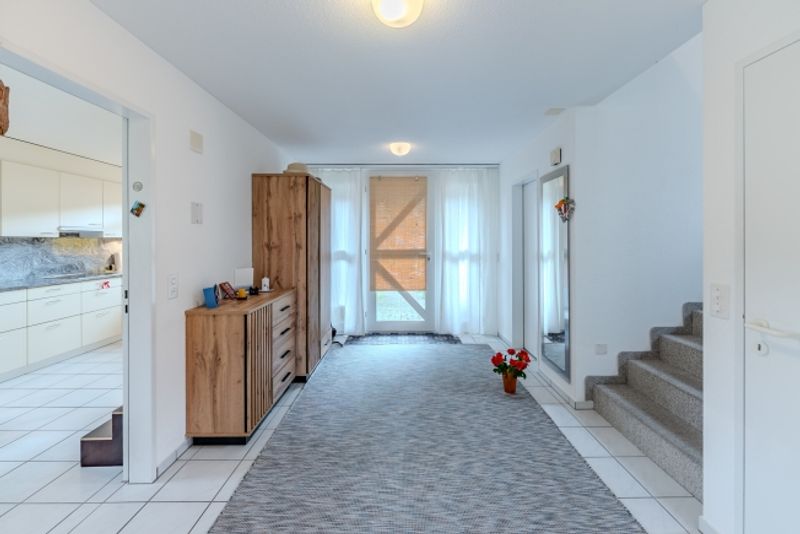 Freistehendes Einfamilienhaus mit grossem Garten an ruhiger Wohnlage - 5
