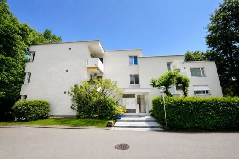 Stilvolles Wohnen am Rosenberg – stadtnah, hell und mit besonderem Wohnambiente - 1