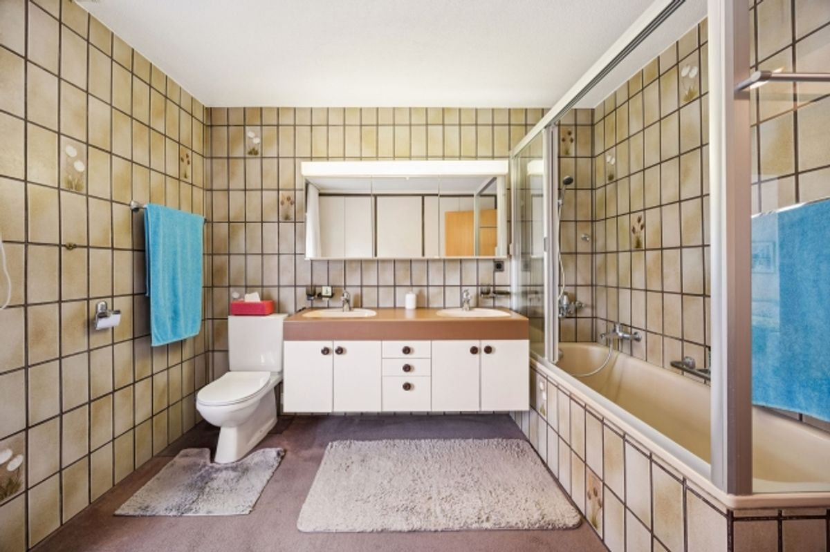 Vielseitiges Wohn- und Geschäftshaus - Oberentfelden, 10 Zimmer - 10